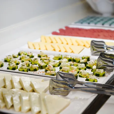 سيرين ساري فندق