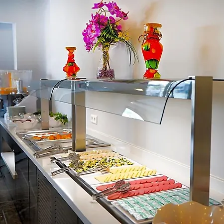 思润纱丽酒店 马尔马里斯