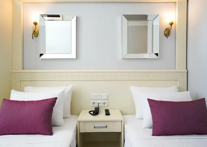 Seren Sari Hotell 3*