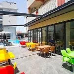 思润纱丽酒店 马尔马里斯