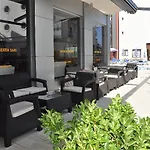 思润纱丽酒店 3*