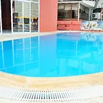 Seren Sari Szálloda 3*
